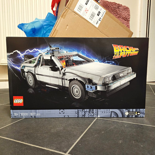 Lego 10300 back - lego, future