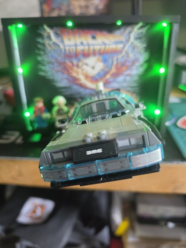 Back the future lego - to,